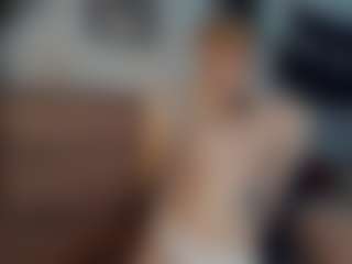Live cam show with ElenoraMowatt - Moaning on Camsoda.co