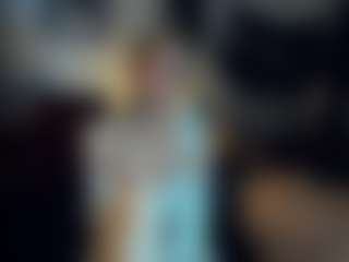 Live cam show with ElenoraMowatt - Moaning on madthumbs
