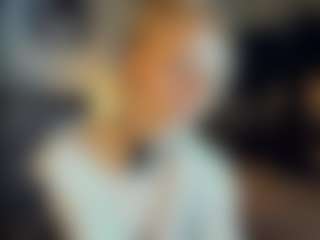 Live cam show with ElenoraMowatt - Brown Eyes Blonde Hair on camwithhim.com