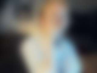 ElenoraMowatt's Live Sex Cam Show