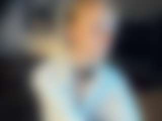 ElenoraMowatt's Live Sex Cam Show