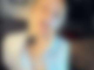 ElenoraMowatt's Live Sex Cam Show