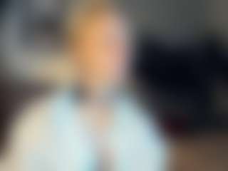 ElenoraMowatt's Live Sex Cam Show