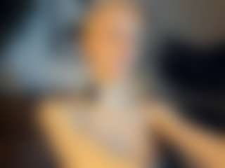 ElenoraMowatt's Live Sex Cam Show