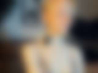 ElenoraMowatt's Live Sex Cam Show