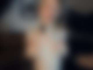 ElenoraMowatt's Live Sex Cam Show