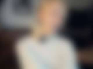 ElenoraMowatt's Live Sex Cam Show