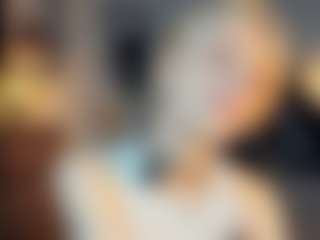 ElenoraMowatt's Live Sex Cam Show