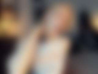 ElenoraMowatt's Live Sex Cam Show