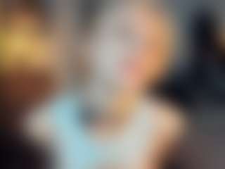 ElenoraMowatt's Live Sex Cam Show