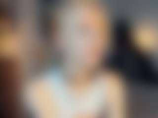 ElenoraMowatt's Live Sex Cam Show