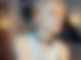 ElenoraMowatt's Live Sex Cam Show