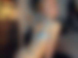 ElenoraMowatt's Live Sex Cam Show