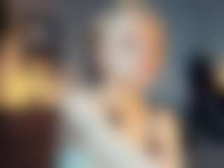Live cam show with ElenoraMowatt - Blonde Hair Small Tits on Camsoda