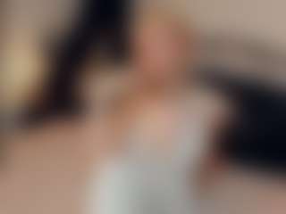 ElenoraMowatt's Live Sex Cam Show