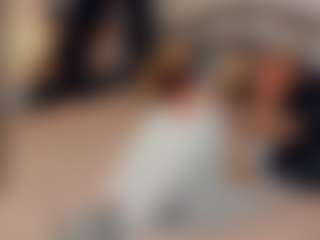 ElenoraMowatt's Live Sex Cam Show