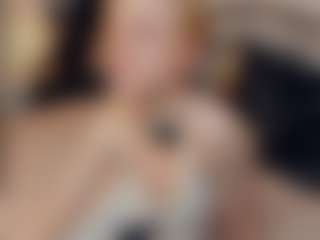 ElenoraMowatt's Live Sex Cam Show