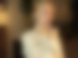 ElenoraMowatt's Live Sex Cam Show