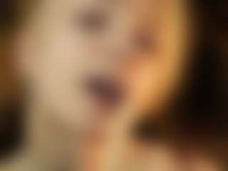 ElenoraMowatt's Live Sex Cam Show