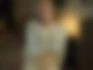 Live cam show with ElenoraMowatt - Tease on AdultVida.com
