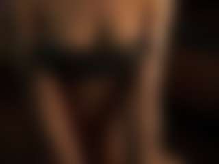 ElenoraMowatt's Live Sex Cam Show