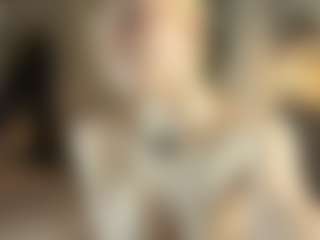 ElenoraMowatt's Live Sex Cam Show