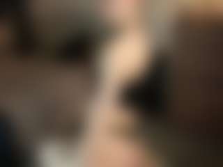 ElenoraMowatt's Live Sex Cam Show