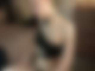 ElenoraMowatt's Live Sex Cam Show