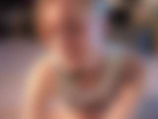 ElenoraMowatt's Live Sex Cam Show
