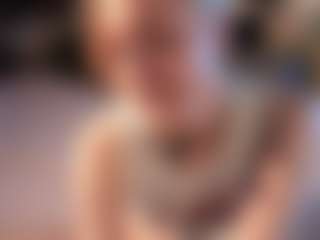 ElenoraMowatt's Live Sex Cam Show