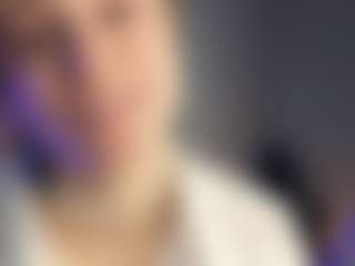 ElenoraMowatt's Live Sex Cam Show
