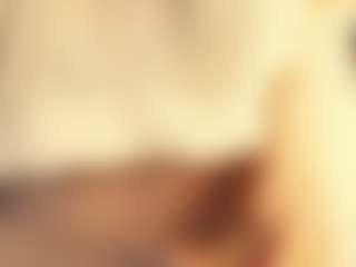 ElenoraMowatt's Live Sex Cam Show