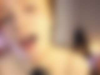 ElenoraMowatt's Live Sex Cam Show