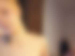 ElenoraMowatt's Live Sex Cam Show