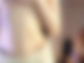 ElenoraMowatt's Live Sex Cam Show