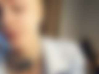 Live cam show with ElenoraMowatt - Italian Young Adult on Camsoda