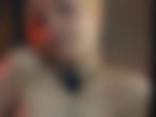 Live cam show with ElenoraMowatt - Teen (18+) on Camsoda