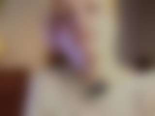 ElenoraMowatt's Live Sex Cam Show
