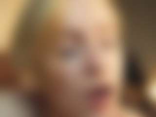 ElenoraMowatt's Live Sex Cam Show