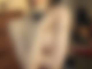 ElenoraMowatt's Live Sex Cam Show