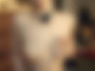 ElenoraMowatt's Live Sex Cam Show