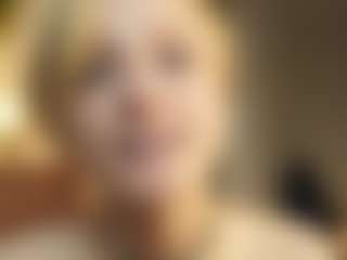 ElenoraMowatt's Live Sex Cam Show