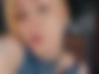 ElenoraMowatt's Live Sex Cam Show