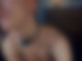 Live cam show with ElenoraMowatt - Tease on eurowanks.com