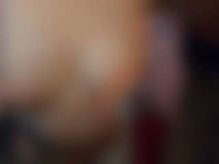 ElenoraMowatt's Live Sex Cam Show