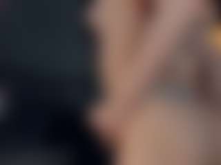 ElenoraMowatt's Live Sex Cam Show