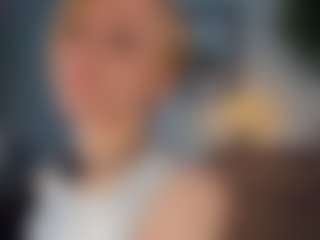 Live cam show with ElenoraMowatt - Blonde Hair on Dolls Live