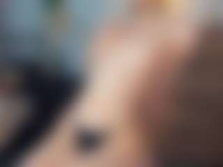 ElenoraMowatt's Live Sex Cam Show