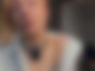 Live cam show with ElenoraMowatt - Small Tits Young Adult on Hubzter Live