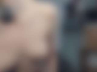 ElenoraMowatt's Live Sex Cam Show